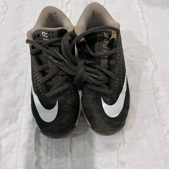 Boys Baseball/TBall Cleats - Picture 2 of 2